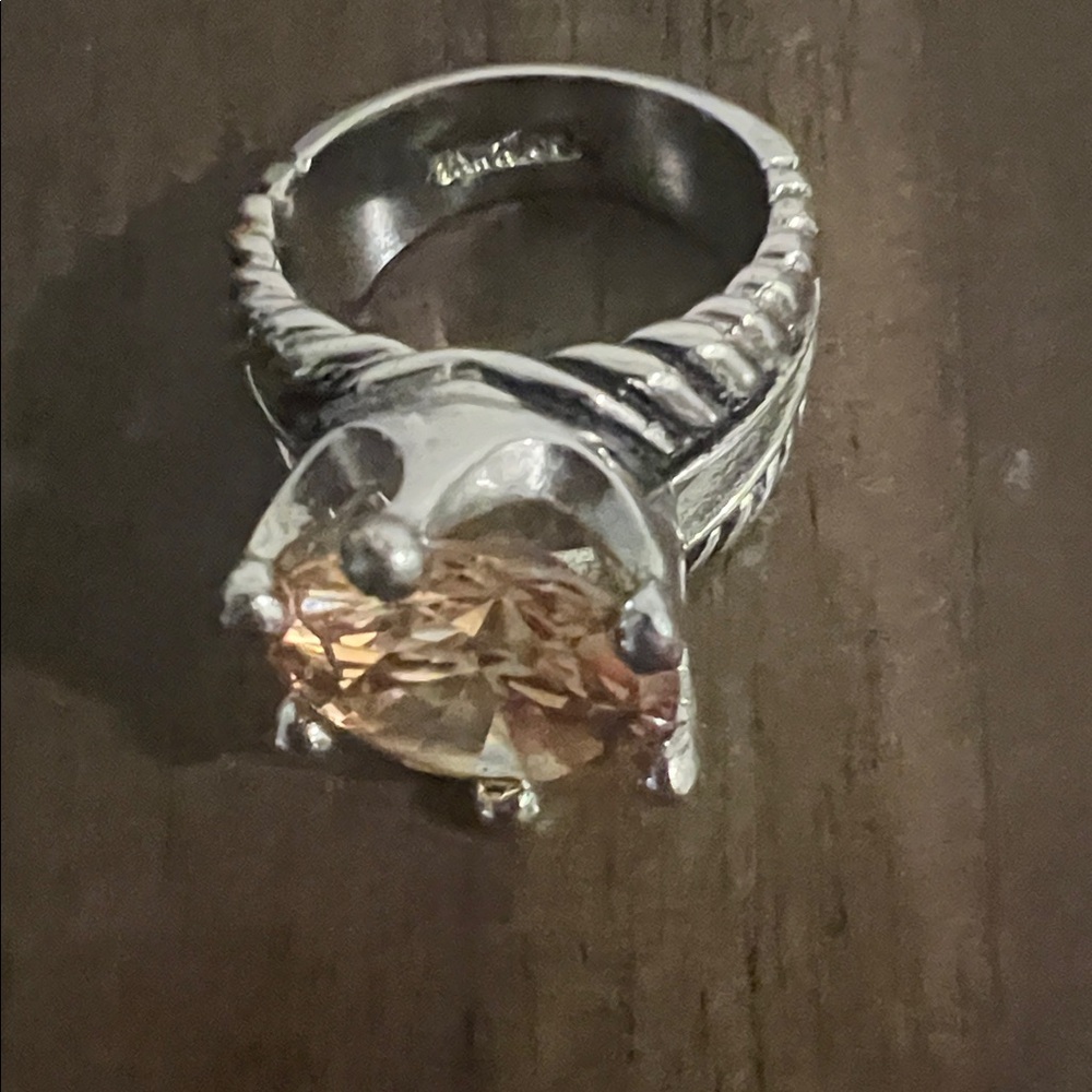 Elegant Silver and Gold-Toned Women's Ring stamp estate-style early 2010.